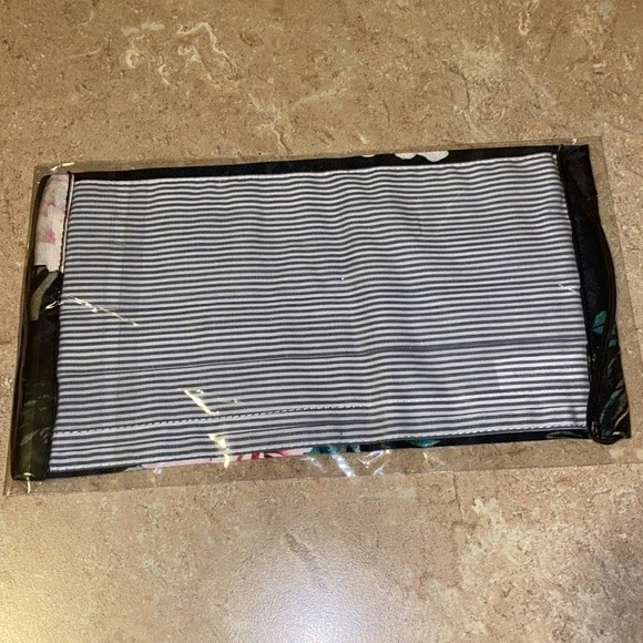 Johnny Was charmeuse silk face mask - Picture 2 of 2